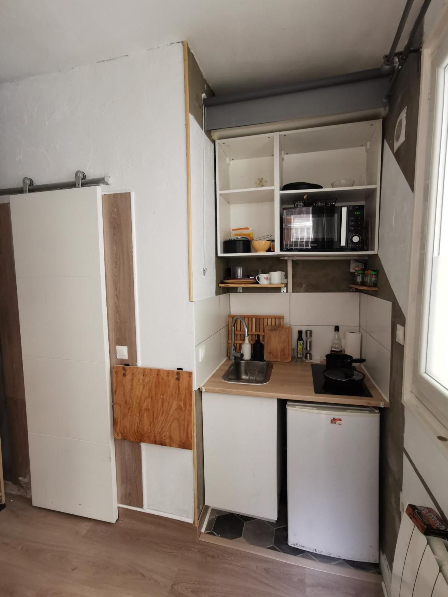 A Nice Little Studio In The Beautiful Paris. Parigi